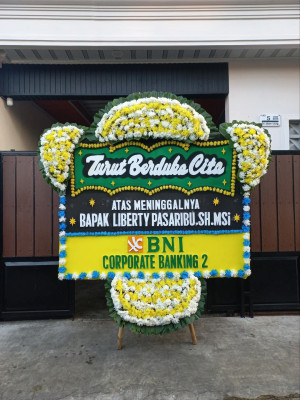 Papan Bunga Duka di Batang Alai Selatan